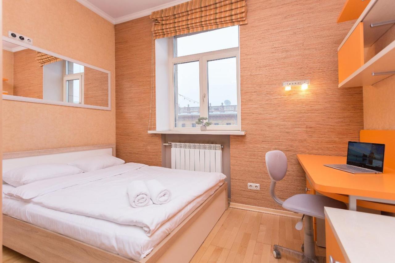 Lux Apartments Lenina ミンスク エクステリア 写真
