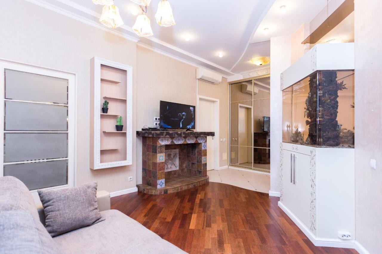 Lux Apartments Lenina ミンスク エクステリア 写真